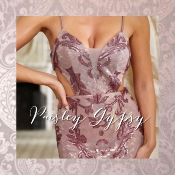 Premium Brand And Quality Special Event Maxi Dress in Blush Pink - Picture 5 of 15